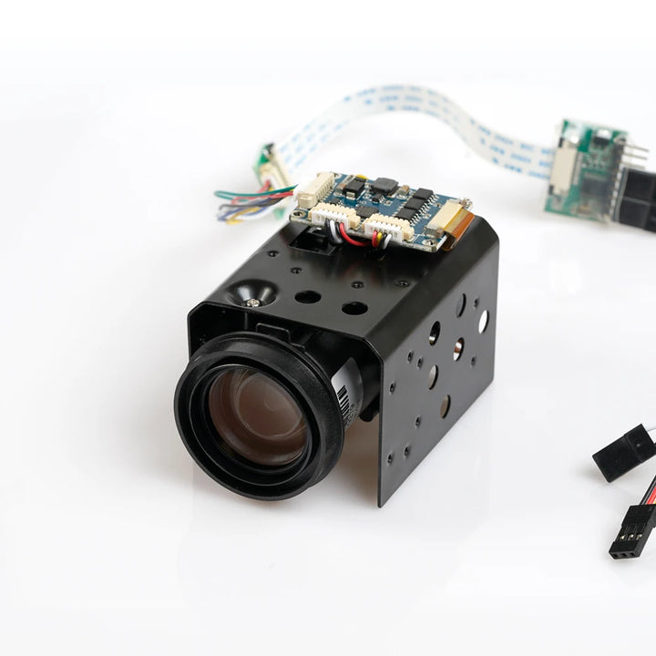 Foxeer 30x Optical Zoom Camera — 700TVL, Sony CCD + Effio DSP, PWM Control, AHD/CVI/CVBS, 10x/30x, for FPV UAV & Fixed-Wing
