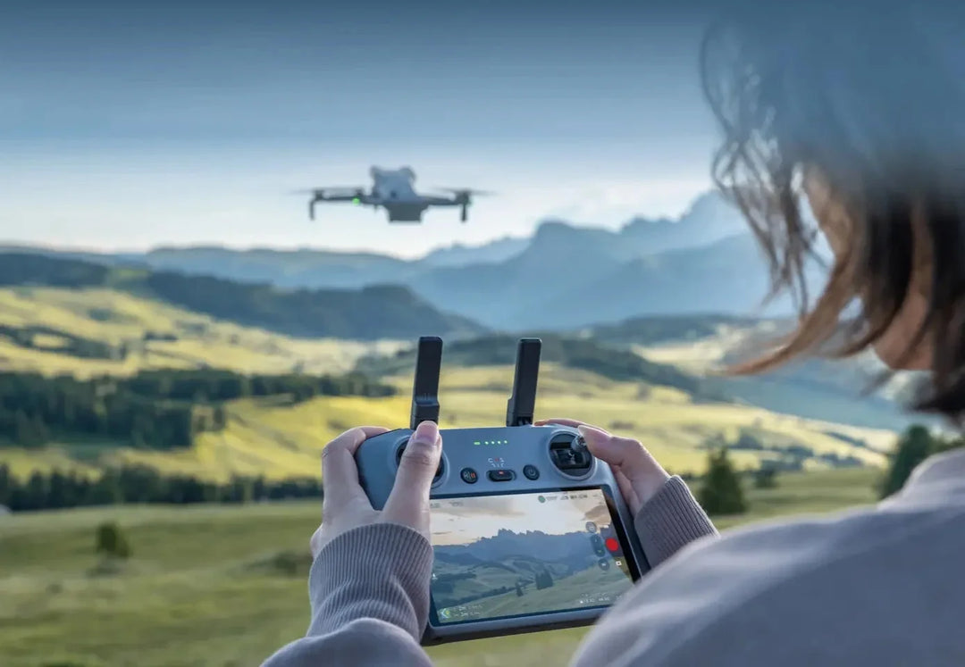 DJI Mini 5 Pro 1-Inch Large CMOS Camera Nightscape Omnidirectional Obstacle Sensing Lightweight and Portable