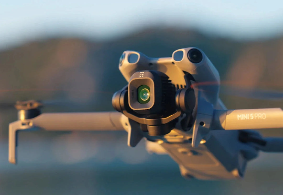 DJI Mini 5 Pro 1-Inch Large CMOS Camera Nightscape Omnidirectional Obstacle Sensing Lightweight and Portable