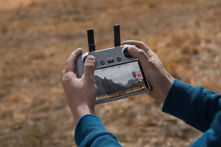 DJI RC 2 Remote Controller — 5.5" FHD Screen, DJI O4, 20KM, 2T4R, 32GB, 420g | Lito X1, Mini 5 Pro, Air 3, Mavic 4 Pro & More