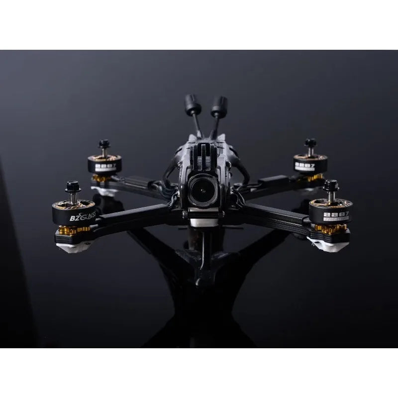 FlyWarp 2207 1960KV brushless Motor - 6S Turbo-Cooled for 5 inch FPV Racing Drones Smooth Freestyle Performance Phoenix pattern