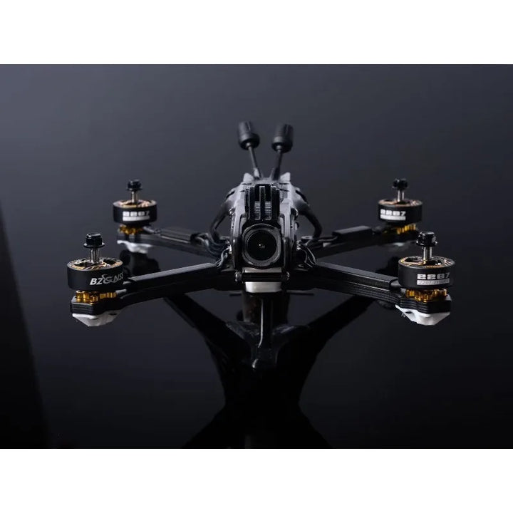 FlyWarp 2207 1960KV brushless Motor - 6S Turbo-Cooled for 5 inch FPV Racing Drones Smooth Freestyle Performance Phoenix pattern